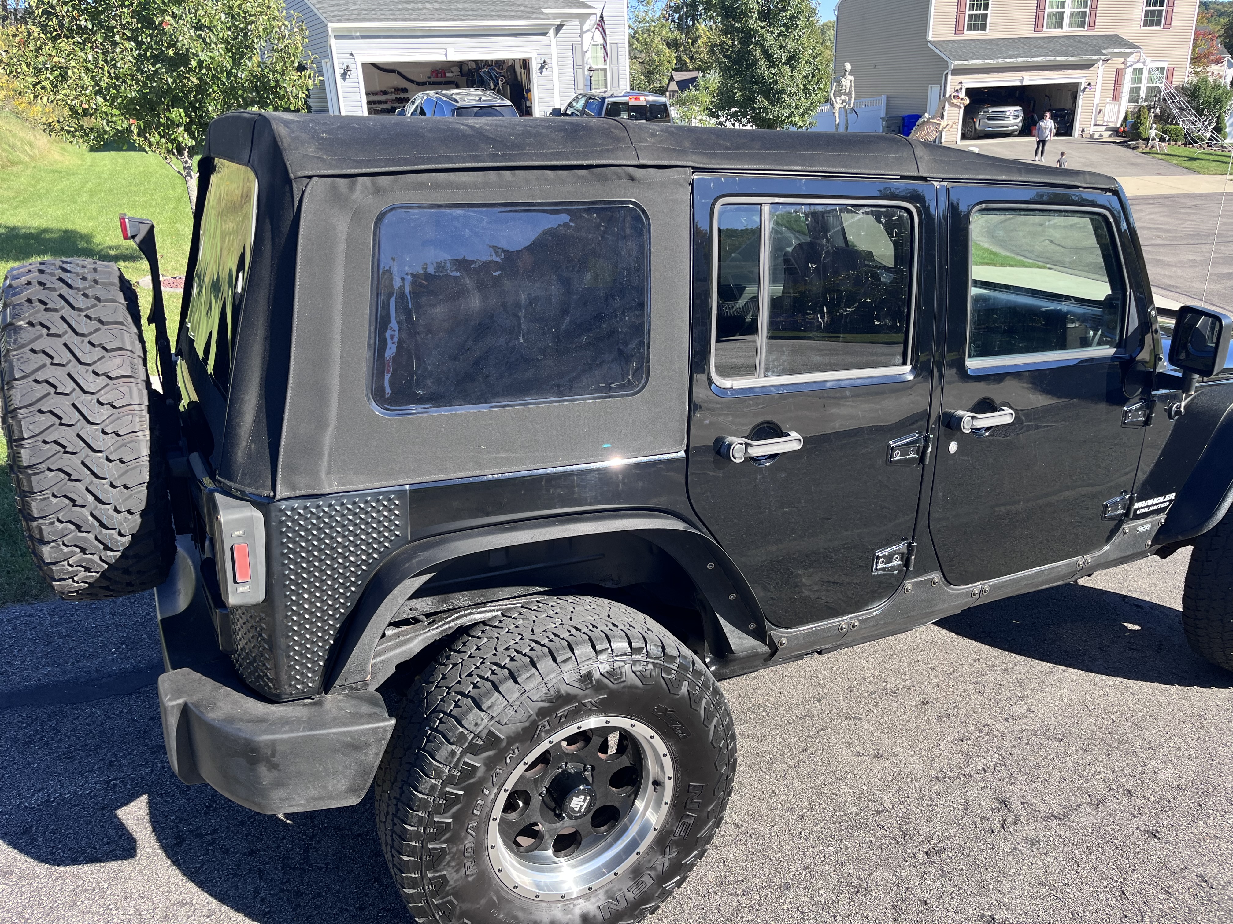 Used 2009 Jeep Wrangler Unlimited X AWD/4WD image 2