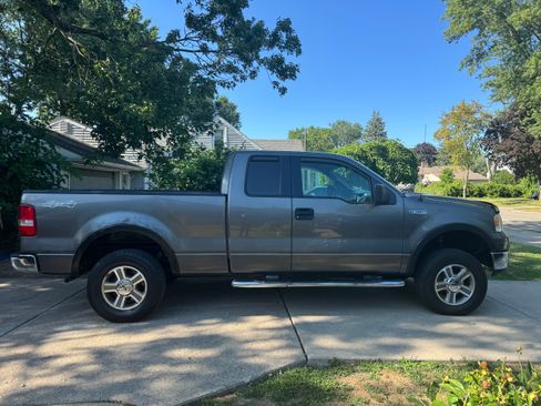 Used 2005 Ford F150 XLT AWD/4WD image 12