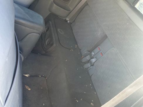 Used 2001 Toyota Tacoma Limited image 8