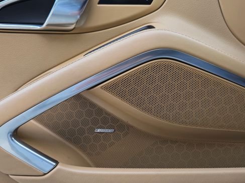 Used 2014 Porsche 911 Carrera image 11