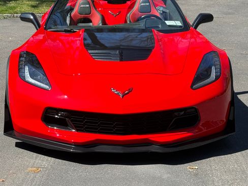 Used 2016 Chevrolet Corvette Z06 w/ 3LZ Preferred Equipment Group RWD image 1