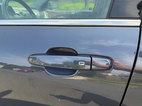 Used 2018 Chevrolet Equinox LT AWD/4WD image 26