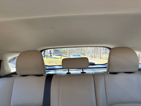 Used 2015 Lexus CT 200h image 18