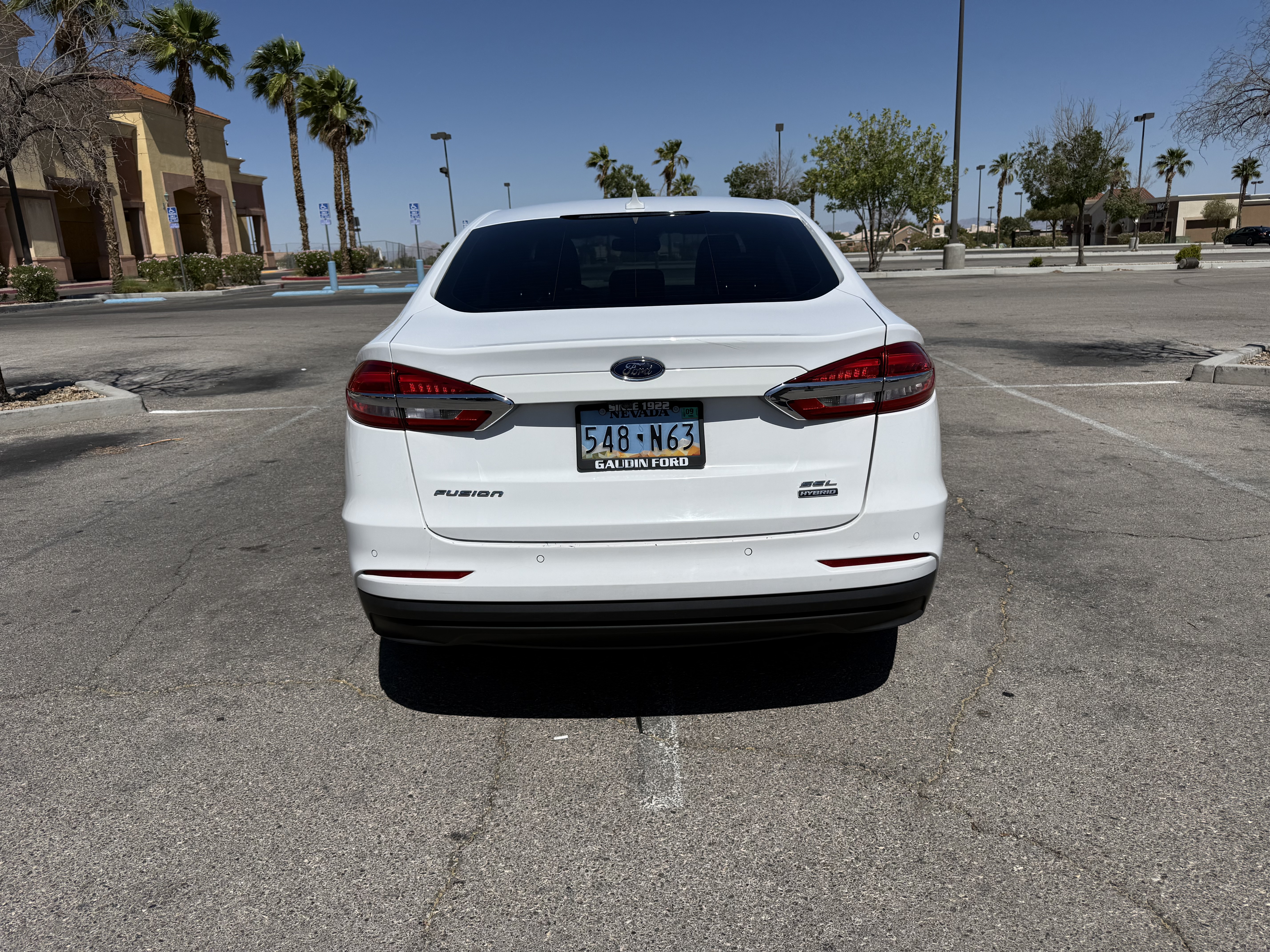 Used 2020 Ford Fusion SEL FWD image 6