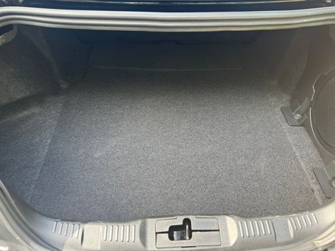 Used 2022 Ford Mustang Shelby GT500 w/ Carbon Fiber Track Pack image 25