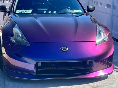 Used 2010 Nissan 370Z NISMO image 17