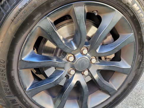 Used 2014 Land Rover Range Rover Sport HSE image 19