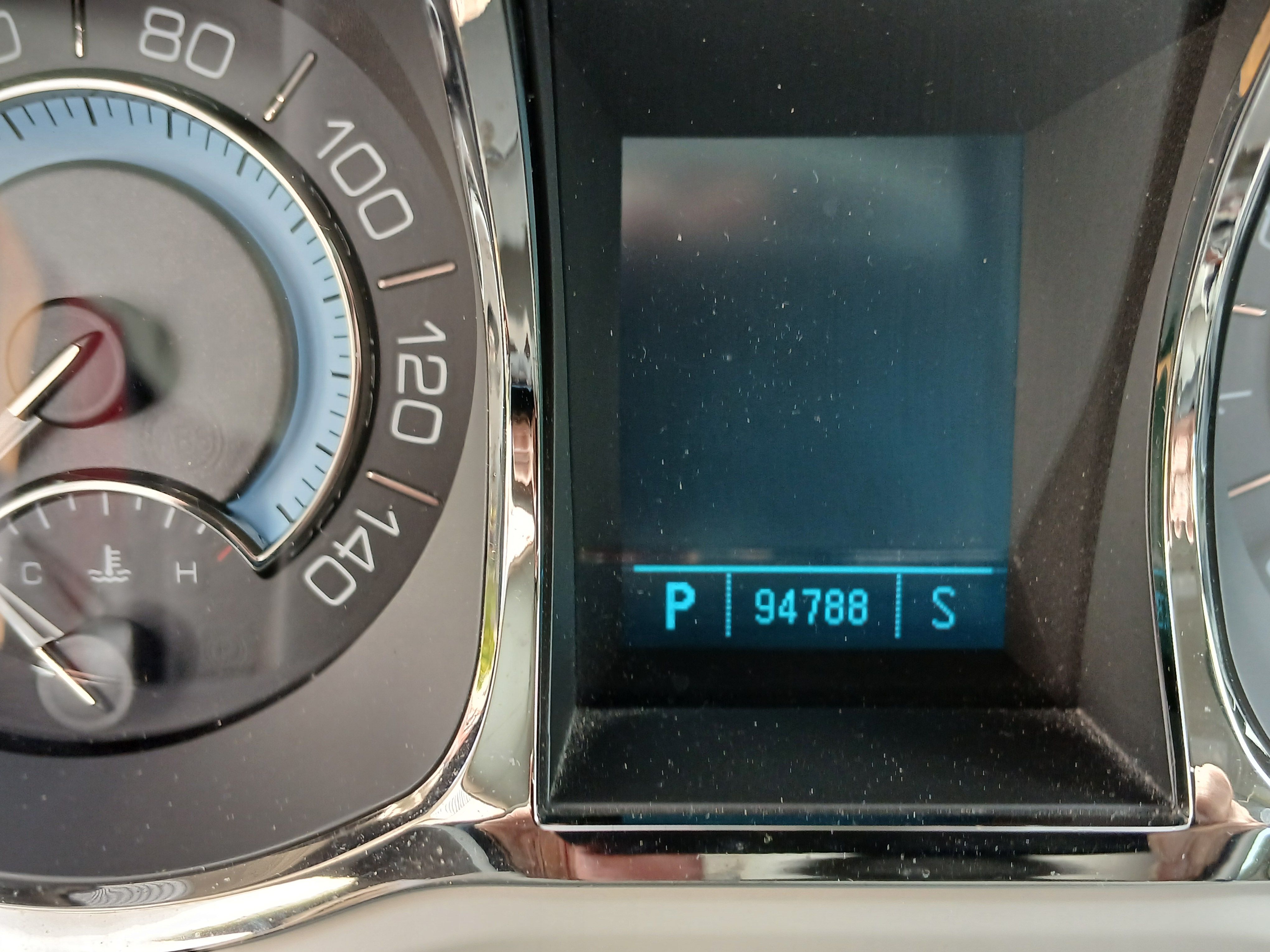 Used 2011 Buick LaCrosse CXL w/ Driver Confidence Package FWD image 1
