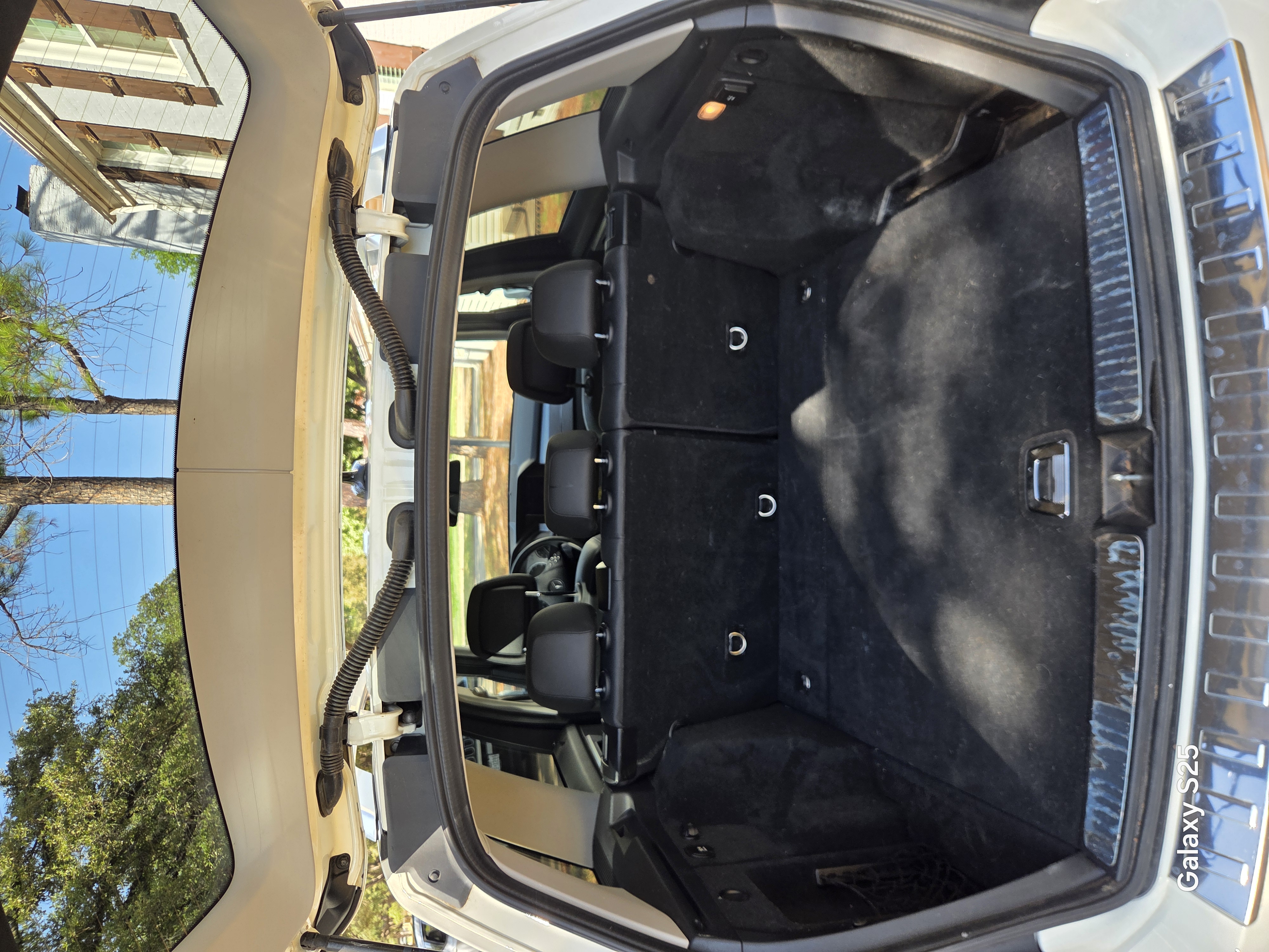Used 2010 Mercedes-Benz GLK 350 4MATIC image 4