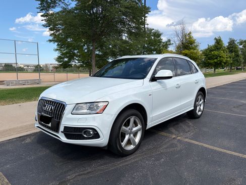 Used 2017 Audi Q5 2.0T Premium Plus w/ Technology Package AWD/4WD image 1