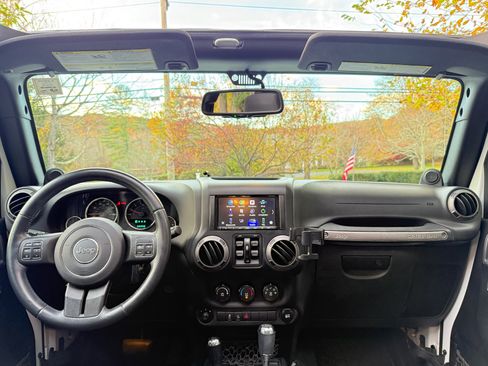 Used 2014 Jeep Wrangler Unlimited Sport w/ Quick Order Package 24S image 16