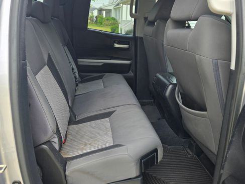 Used 2017 Toyota Tundra SR5 w/ SR5 Upgrade Package image 8