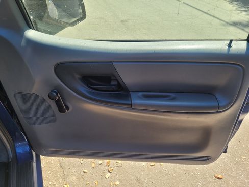 Used 2011 Ford Ranger XL image 22