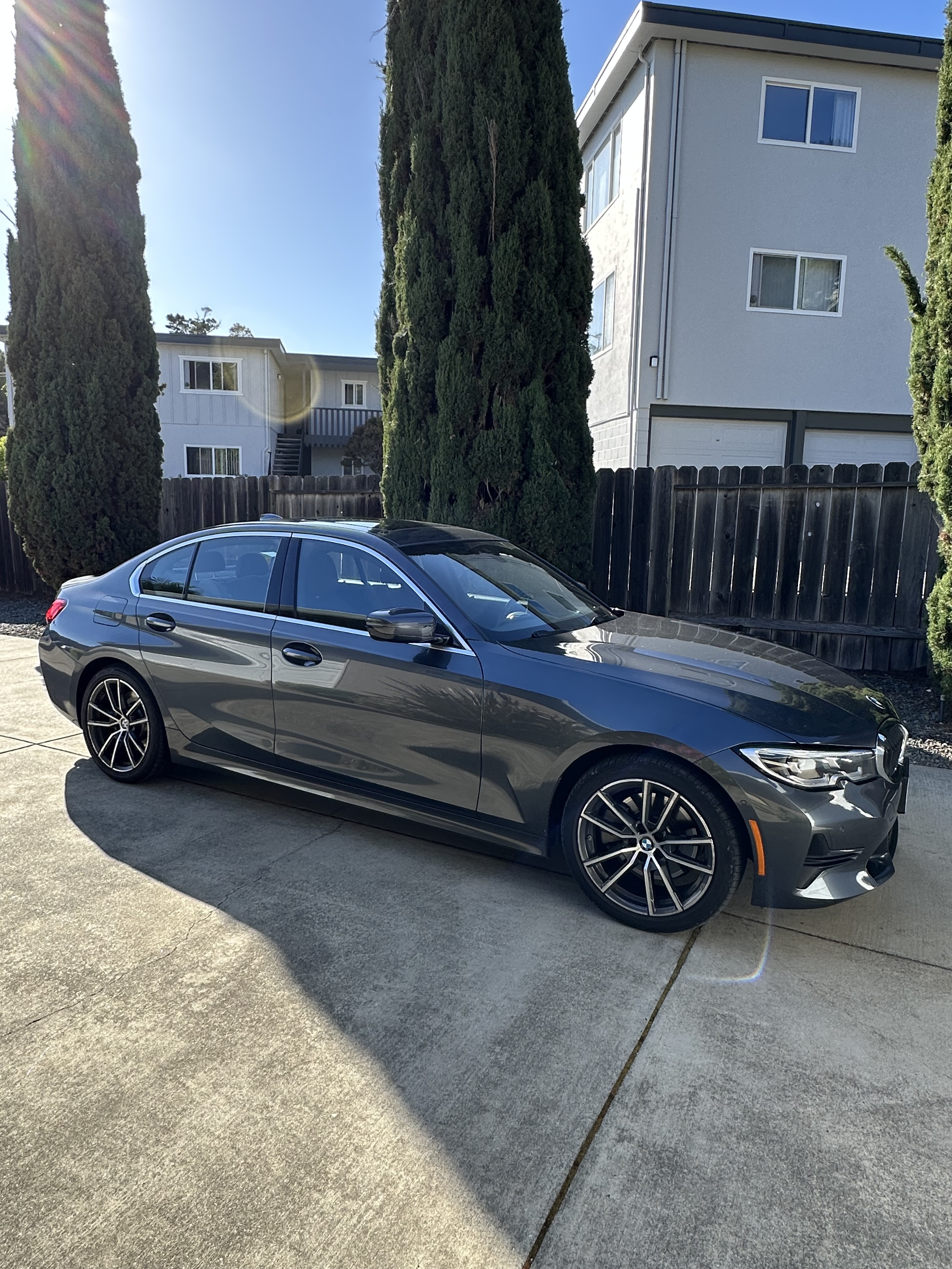 Used 2019 BMW 330i Sedan w/ Driving Assistance Package RWD image 4