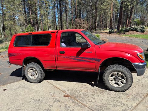 Used 1995 Toyota Tacoma 4x4 Regular Cab image 5