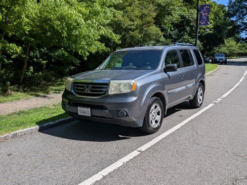 Used 2013 Honda Pilot LX image 1