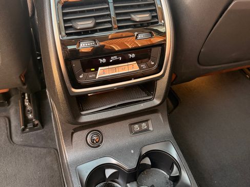 Used 2019 BMW X7 xDrive50i w/ Premium Package image 14