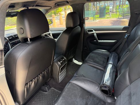 Used 2009 Porsche Cayenne Turbo S AWD/4WD image 12