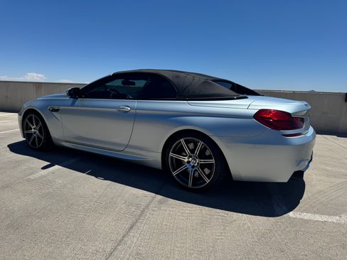 Used 2014 BMW M6 Convertible 2D image 2