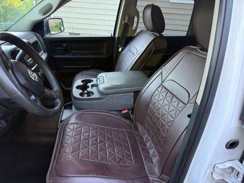 Used 2014 RAM 1500 Express AWD/4WD image 8