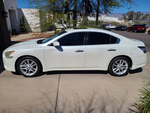 Used 2014 Nissan Maxima 3.5 S image 2