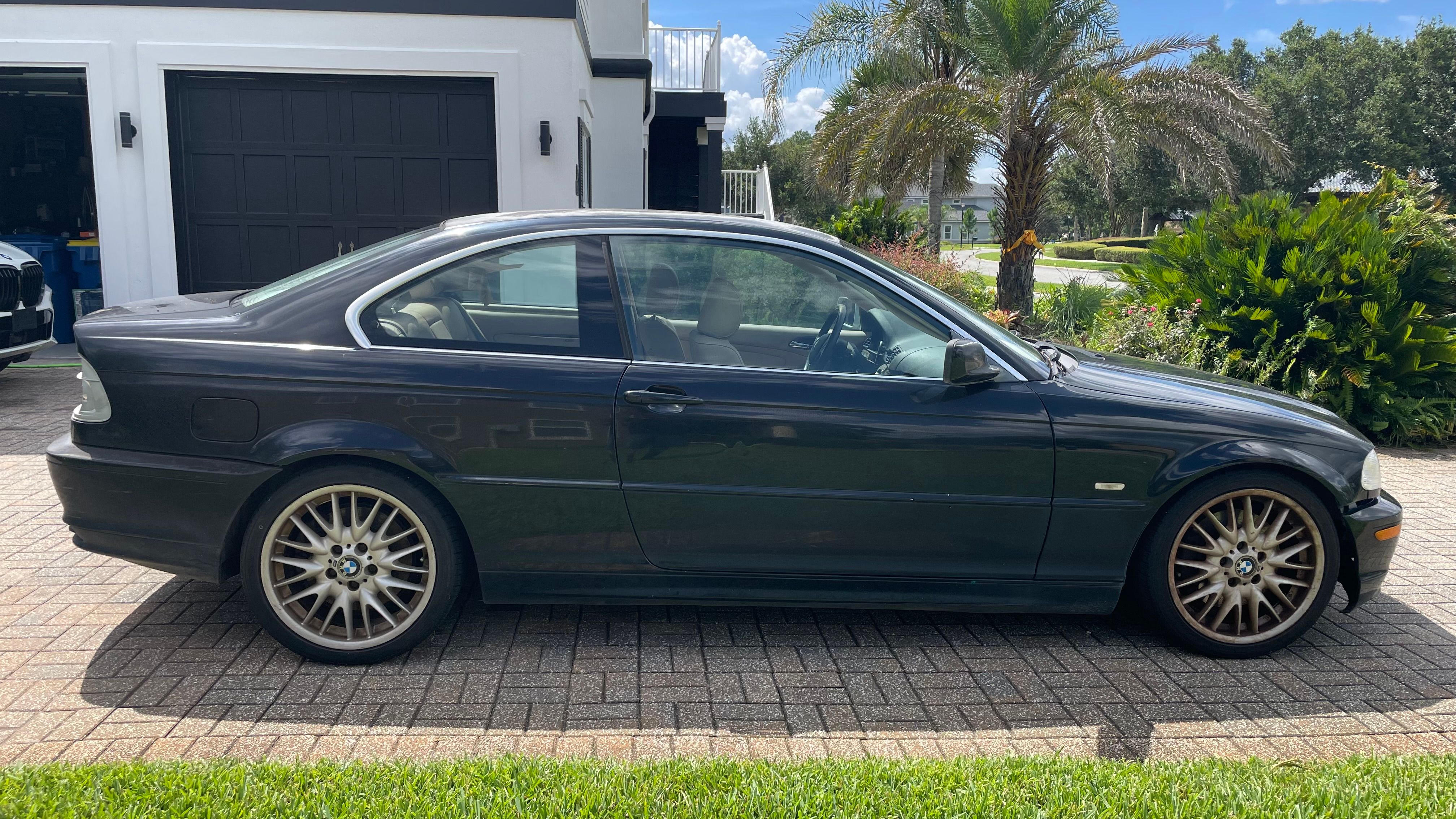 Used 2002 BMW 330Ci Coupe RWD image 4