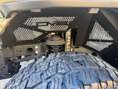 Used 2020 Jeep Gladiator Rubicon image 14