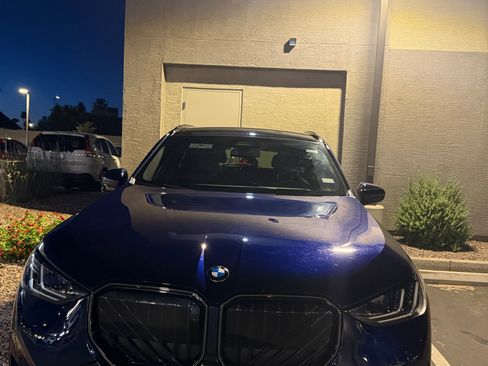 Used 2025 BMW X3 xDrive30i w/ Premium Package AWD/4WD image 6