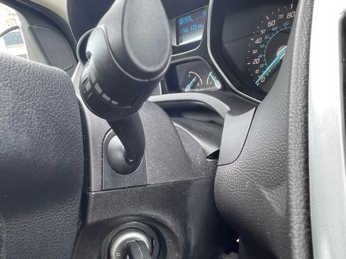 Used 2012 Ford Focus SE w/ SE Winter Pkg image 11