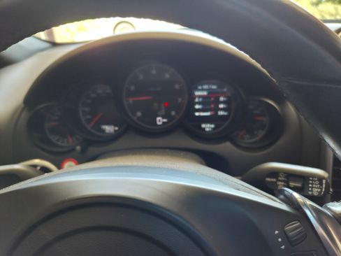 Used 2014 Porsche Cayenne image 9