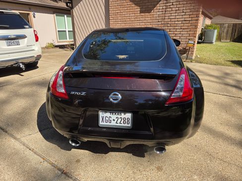 Used 2010 Nissan 370Z Touring w/ Sport Pkg image 5