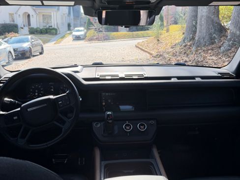 Used 2021 Land Rover Defender 110 X image 17