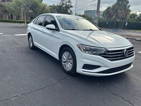 Used 2019 Volkswagen Jetta S w/ Driver Assistance Package image 2