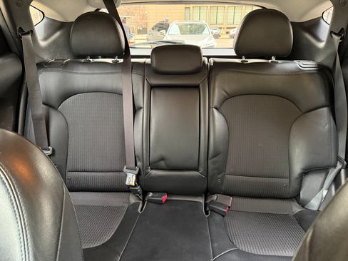 Used 2012 Hyundai Tucson GLS image 12