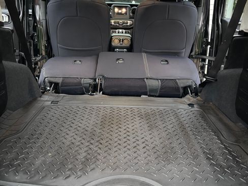 Used 2020 Jeep Wrangler Unlimited Sport image 6