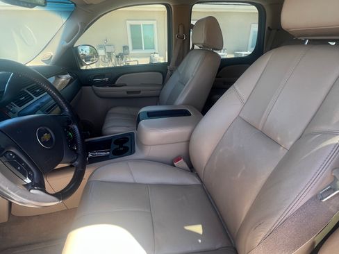 Used 2007 Chevrolet Tahoe LTZ w/ LTZ Preferred Equipment Group image 9