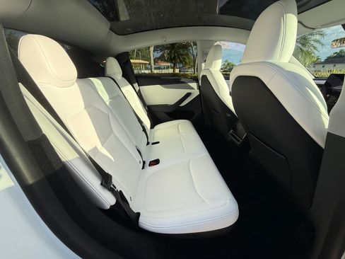 Used 2026 Tesla Model Y Long Range image 13