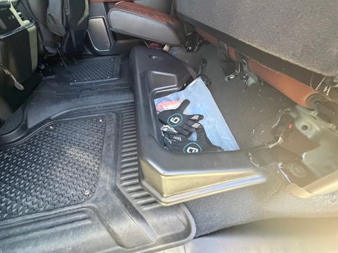 Used 2025 GMC Sierra 3500 Denali Ultimate image 11