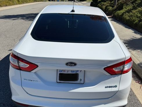 Used 2014 Ford Fusion S image 5