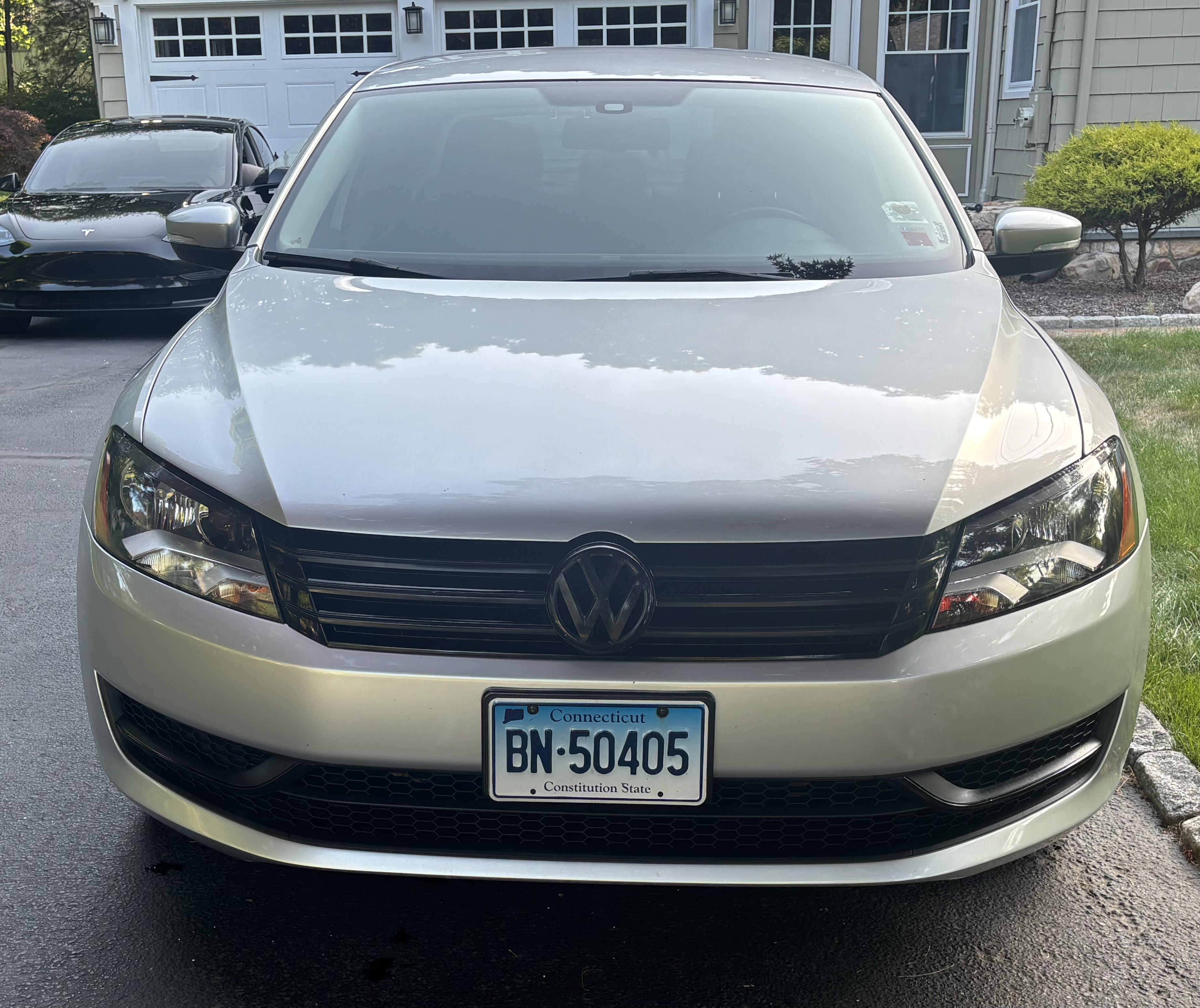 Used 2014 Volkswagen Passat 1.8T SE FWD image 1