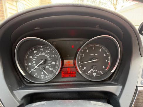 Used 2015 BMW Z4 sDrive35i image 10