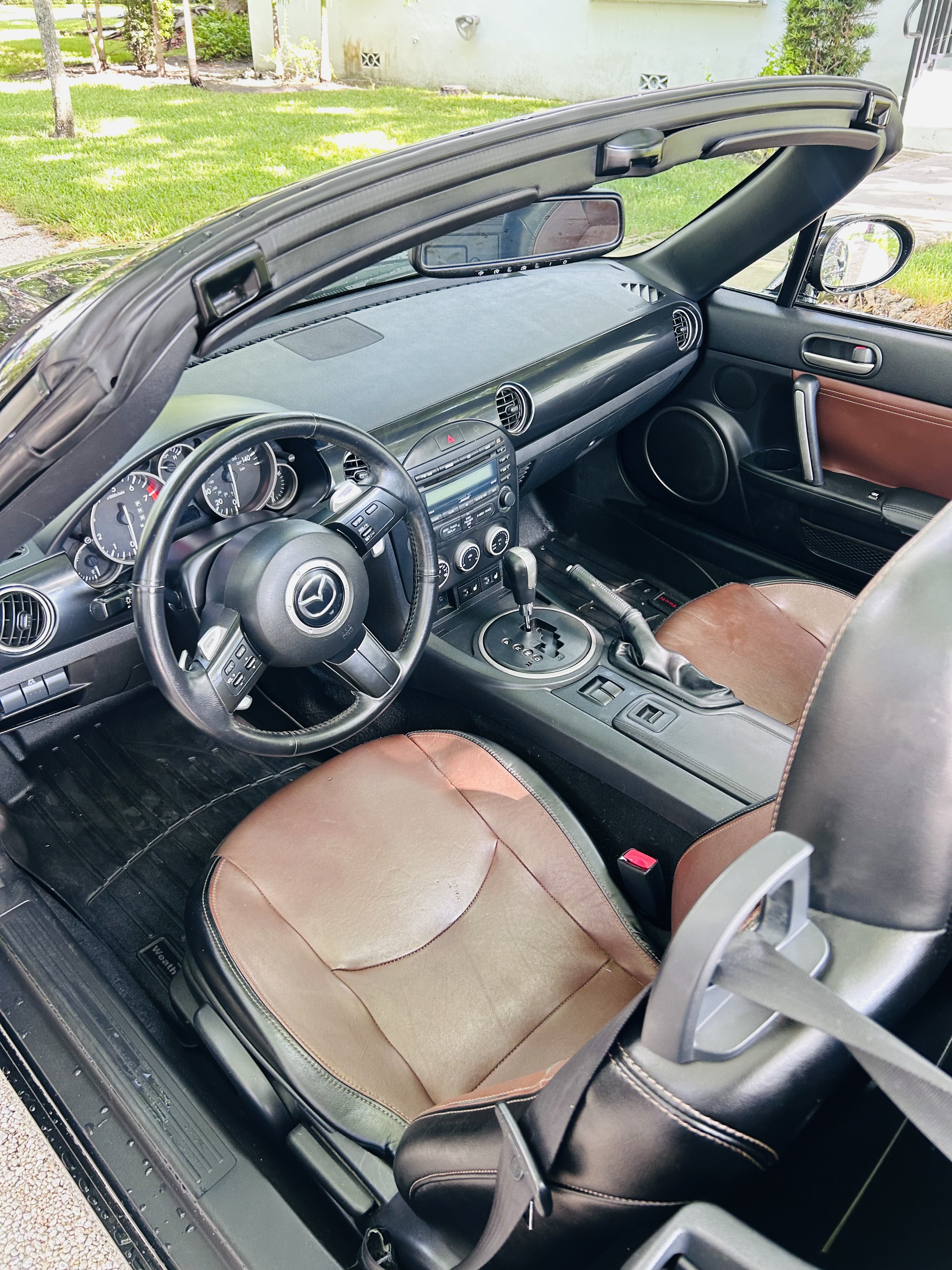 Used 2015 MAZDA MX-5 Miata Grand Touring w/ Premium Package RWD image 9