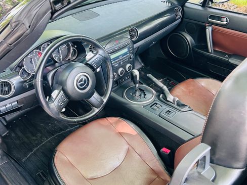 Used 2015 MAZDA MX-5 Miata Grand Touring w/ Premium Package RWD image 9