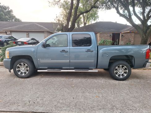 Used 2007 Chevrolet Silverado 1500 LS image 1