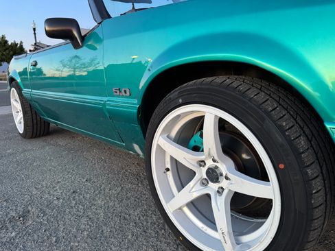 Used 1993 Ford Mustang LX image 14