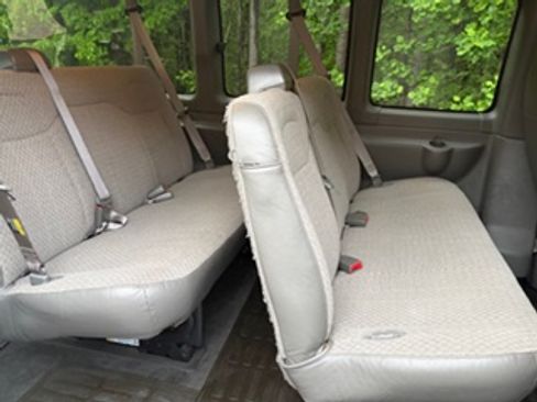 Used 2015 Chevrolet Express 3500 LT w/ LT Preferred Equipment Group RWD image 10