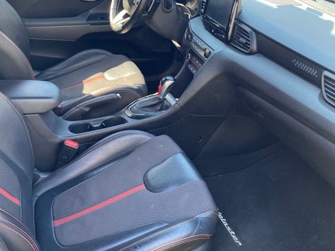 Used 2019 Hyundai Veloster Turbo image 10