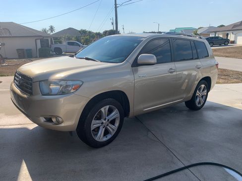 Used 2008 Toyota Highlander Sport image 2