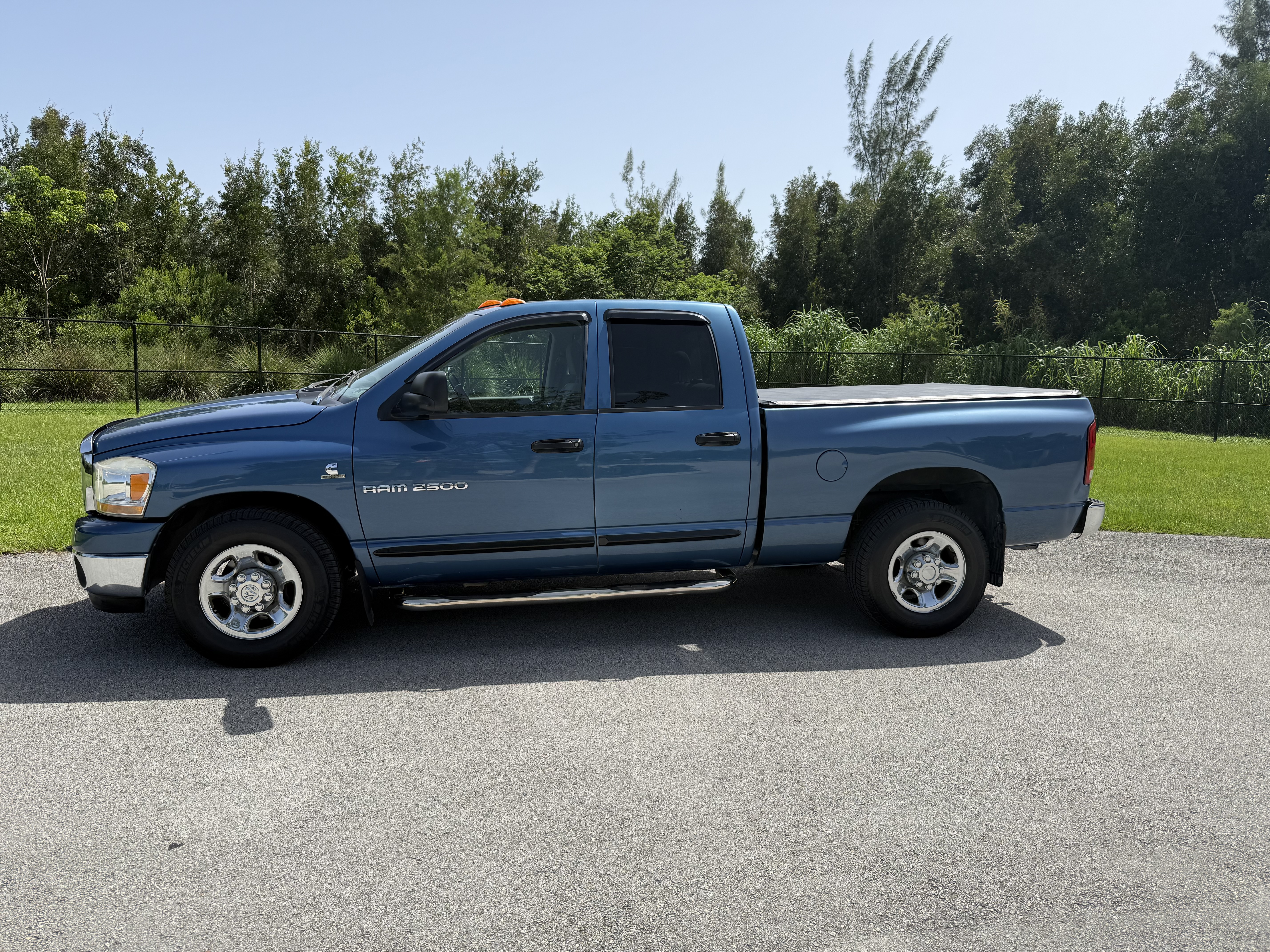 Used 2006 Dodge Ram 2500 Truck SLT w/ Light Group RWD image 9