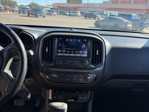 Used 2016 GMC Canyon SLE w/ All Terrain Package image 8